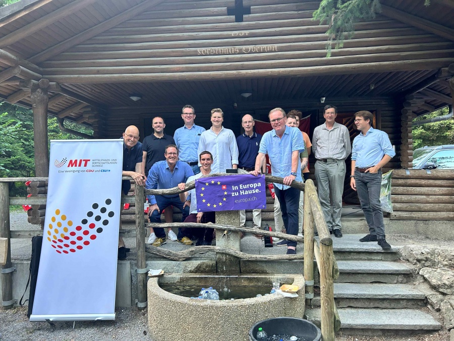 MIT-Schweiz Sommerfest 2024 Waldhütte
